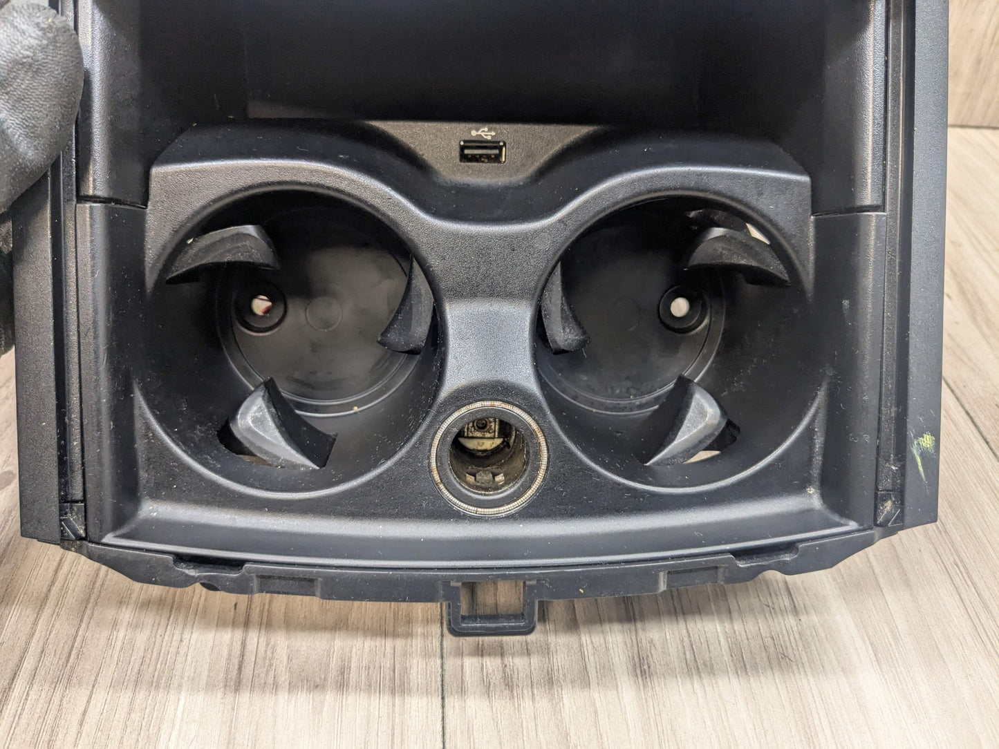 OEM BMW F90 G30 G32 530 540 M550 M5 Center Console Storage and Cupholder W/ USB