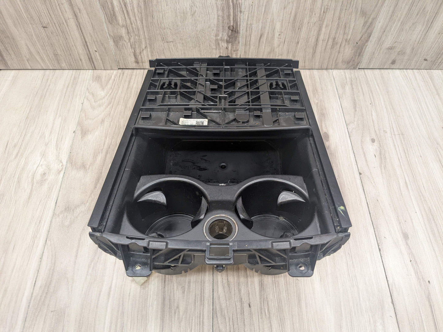 OEM BMW F90 G30 G32 530 540 M550 M5 Center Console Storage and Cupholder W/ USB