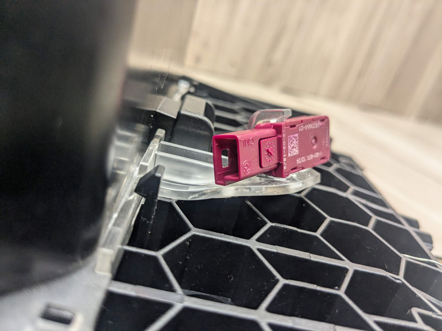 OEM BMW F90 G30 G32 530 540 M550 M5 Center Console Storage and Cupholder W/ USB