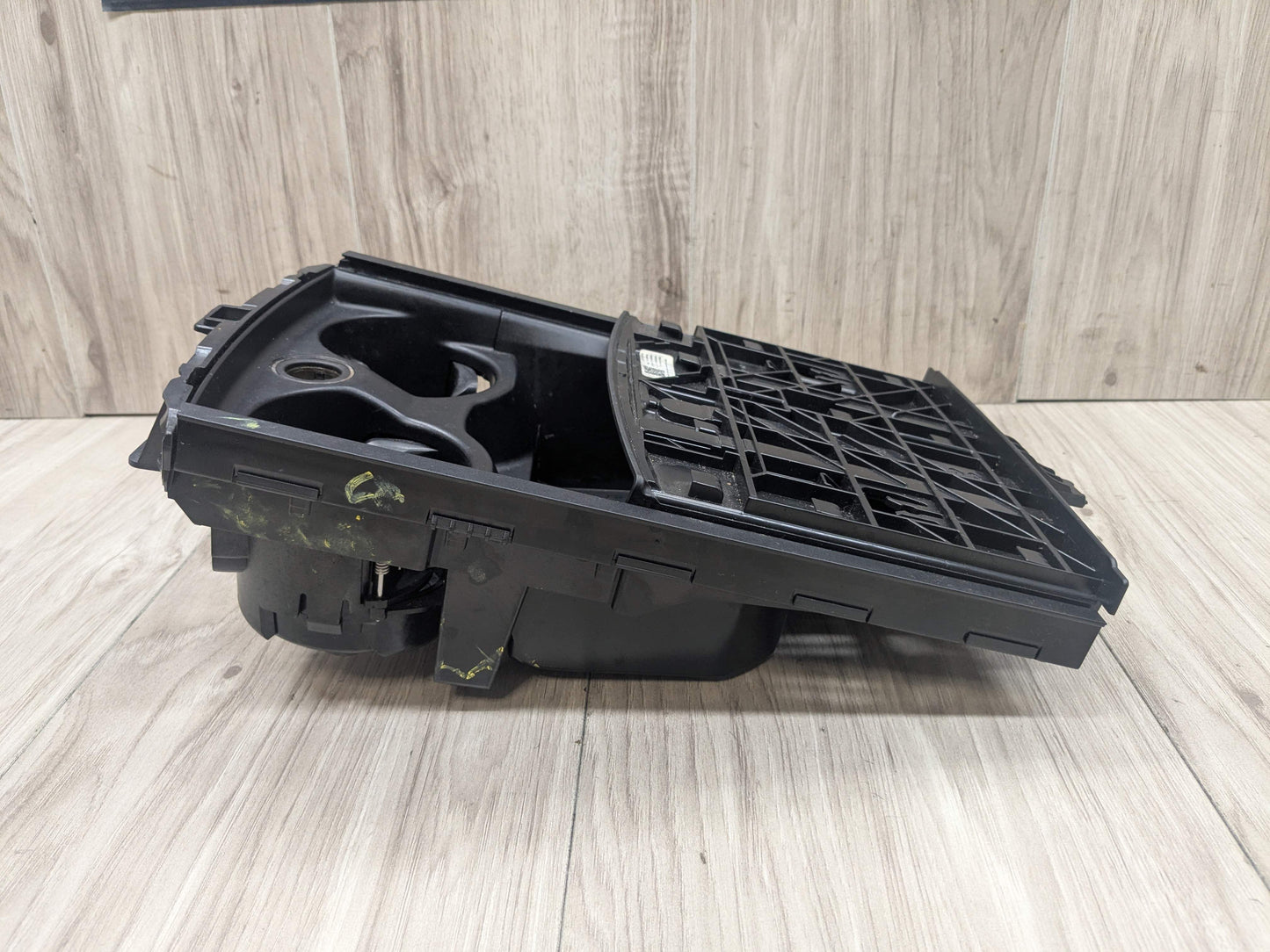 OEM BMW F90 G30 G32 530 540 M550 M5 Center Console Storage and Cupholder W/ USB