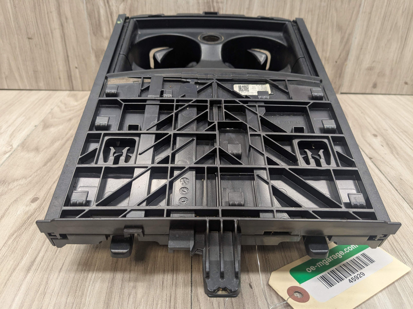 OEM BMW F90 G30 G32 530 540 M550 M5 Center Console Storage and Cupholder W/ USB