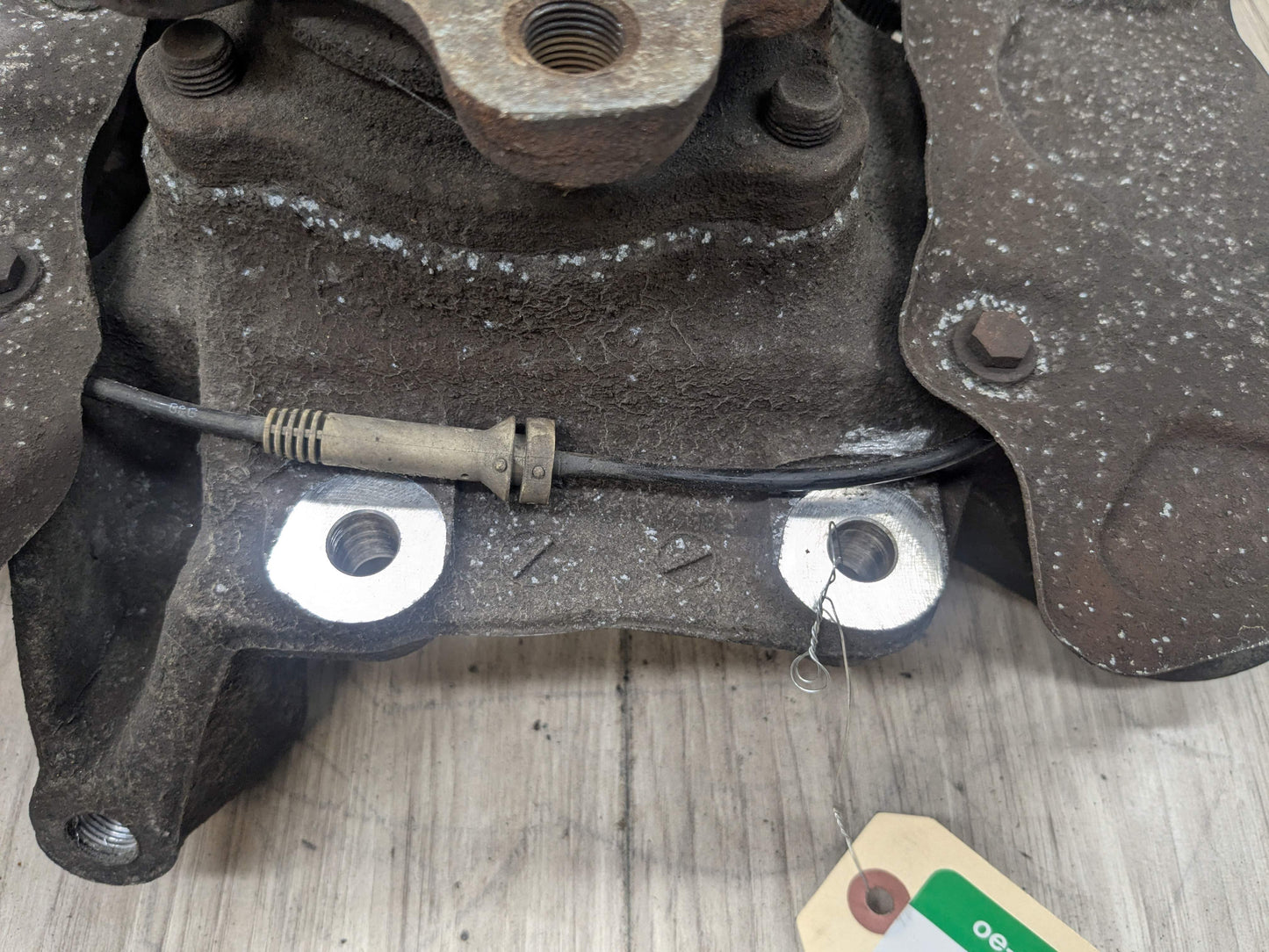 17-23 OEM BMW G30 530 540 M5550 REAR Left Drive Side Hub Knuckle Bearing Carrier