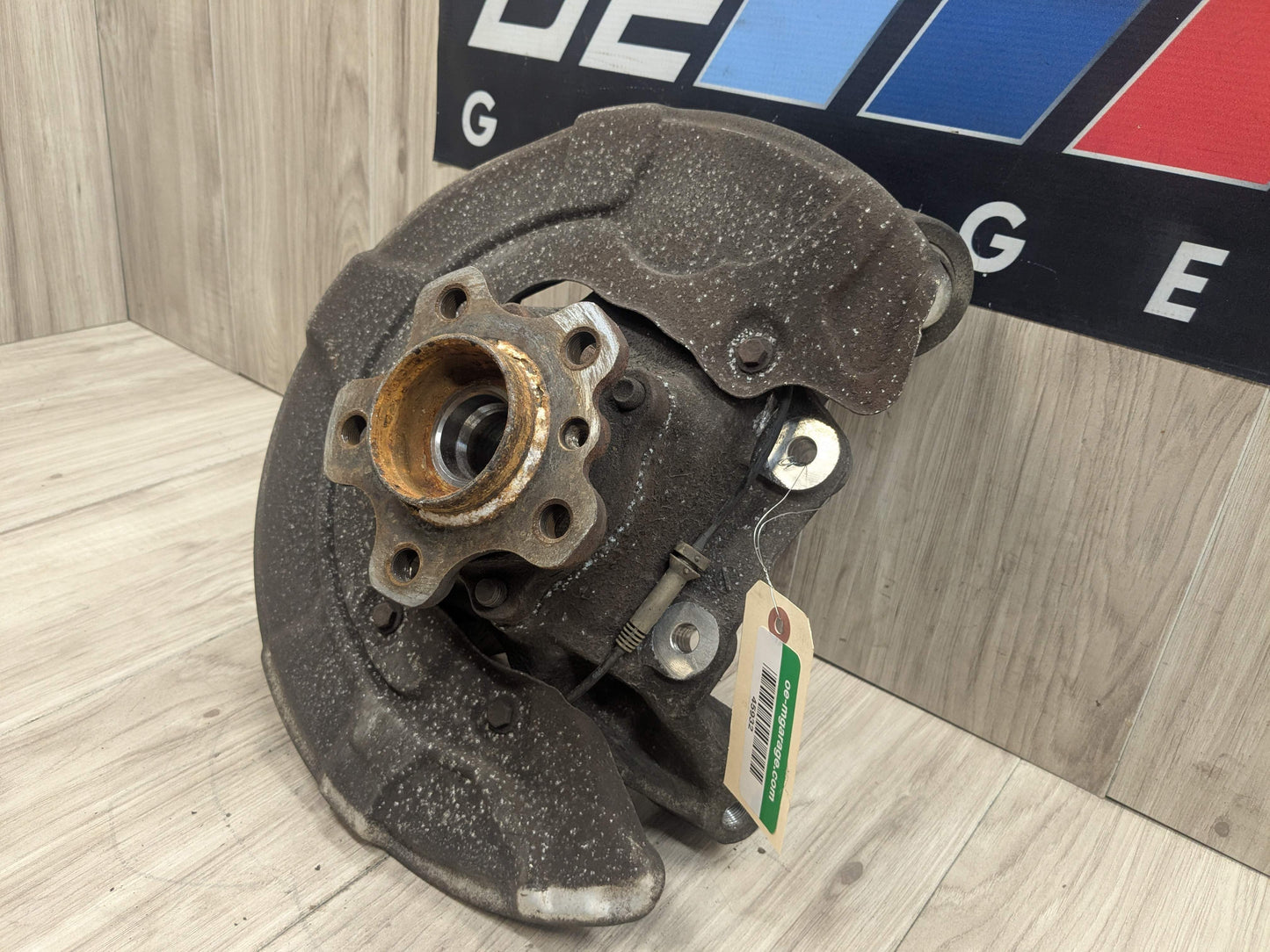 17-23 OEM BMW G30 530 540 M5550 REAR Left Drive Side Hub Knuckle Bearing Carrier