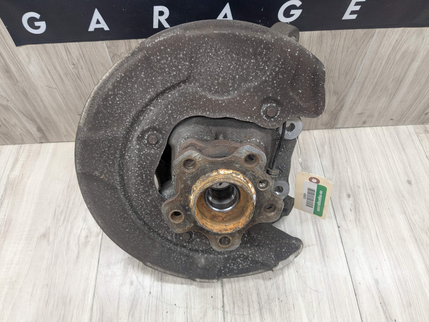 17-23 OEM BMW G30 530 540 M5550 REAR Left Drive Side Hub Knuckle Bearing Carrier