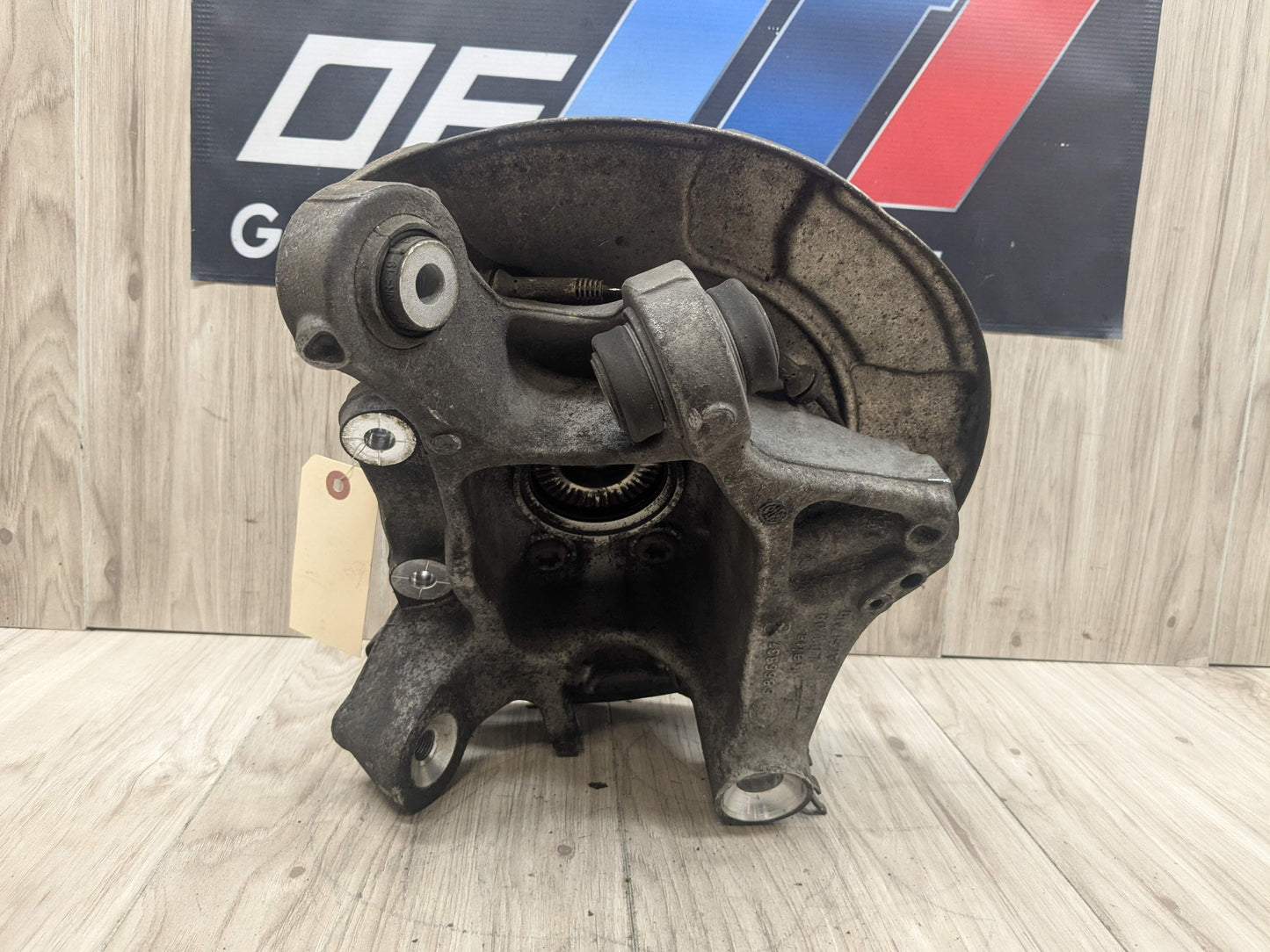 17-23 OEM BMW G30 530 540 M5550 REAR Left Drive Side Hub Knuckle Bearing Carrier