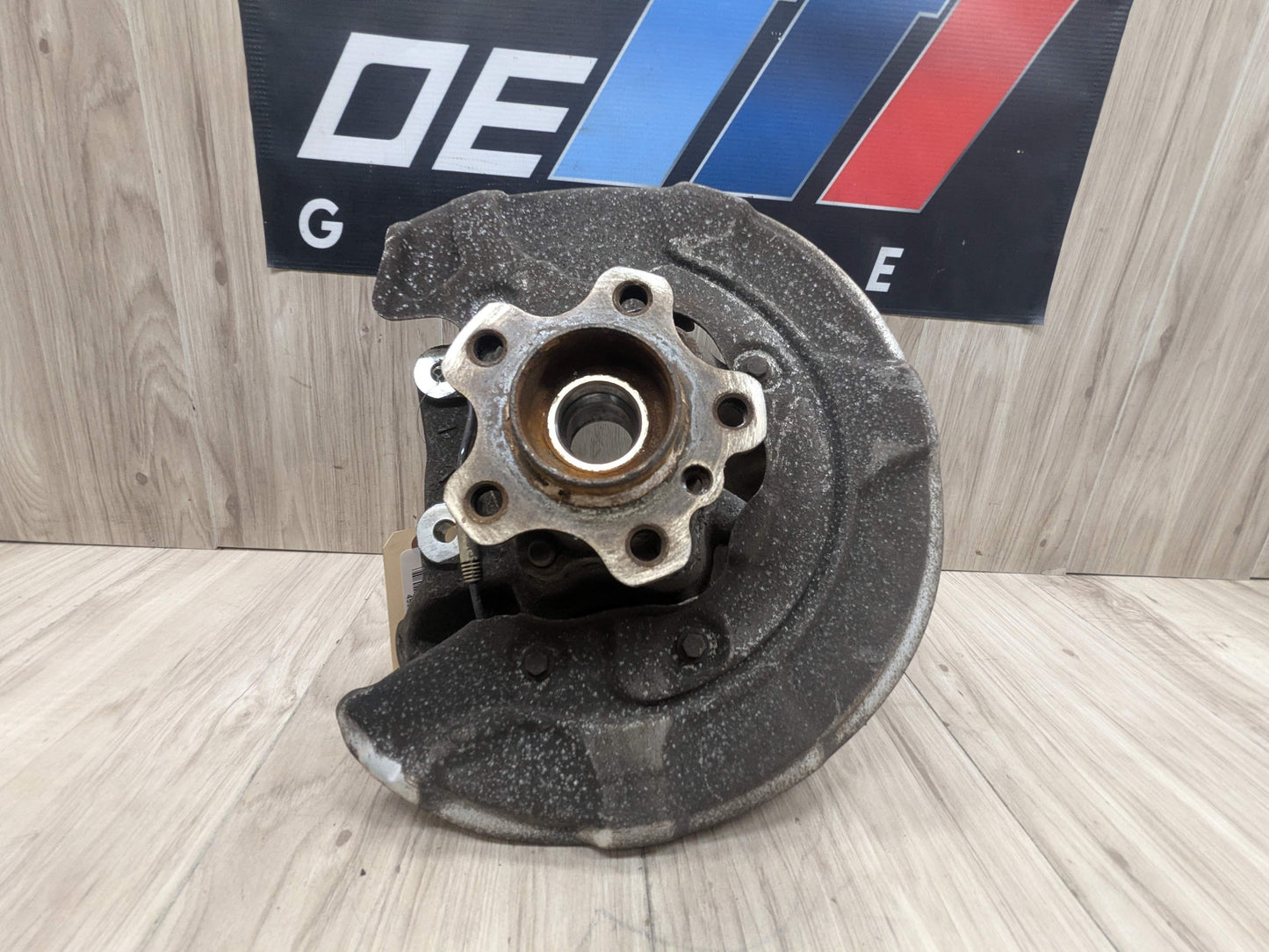 17-23 OEM BMW G30 530 540 M5550 REAR Right Passenger Hub Knuckle Bearing Carrier