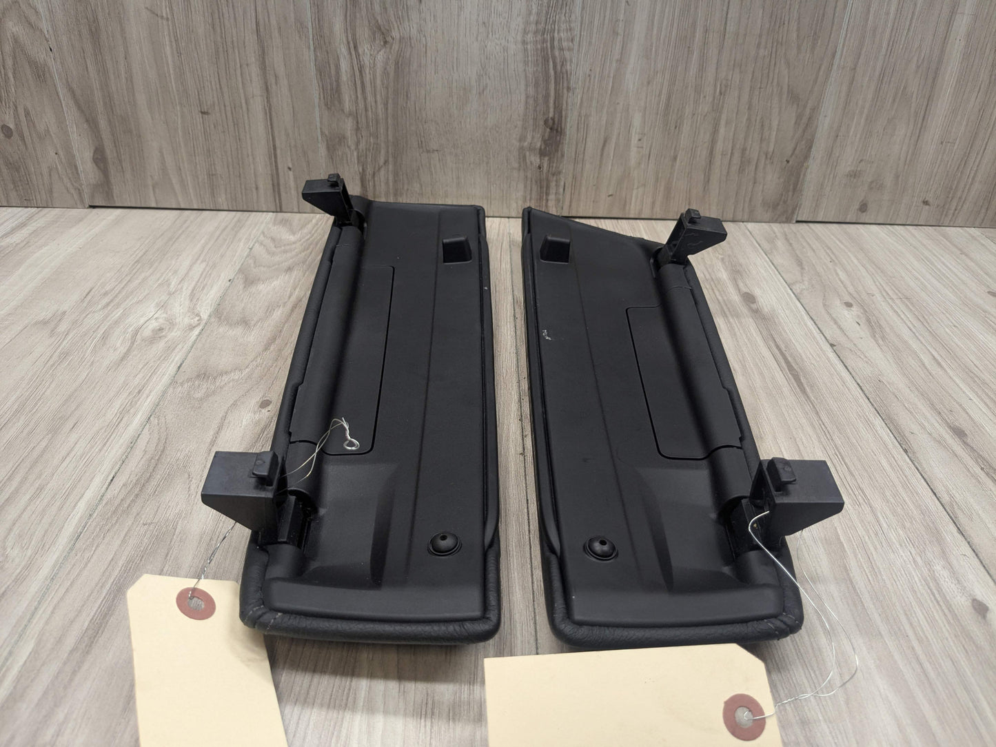 17-23 OEM BMW G30 530 540 M550 Retractable Armrest Tray Console Leather Black