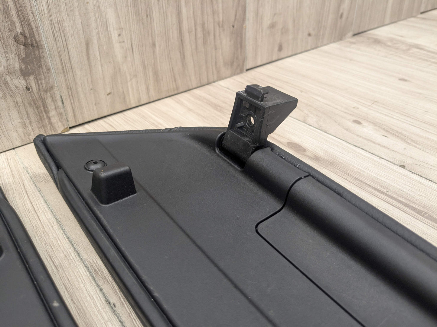 17-23 OEM BMW G30 530 540 M550 Retractable Armrest Tray Console Leather Black