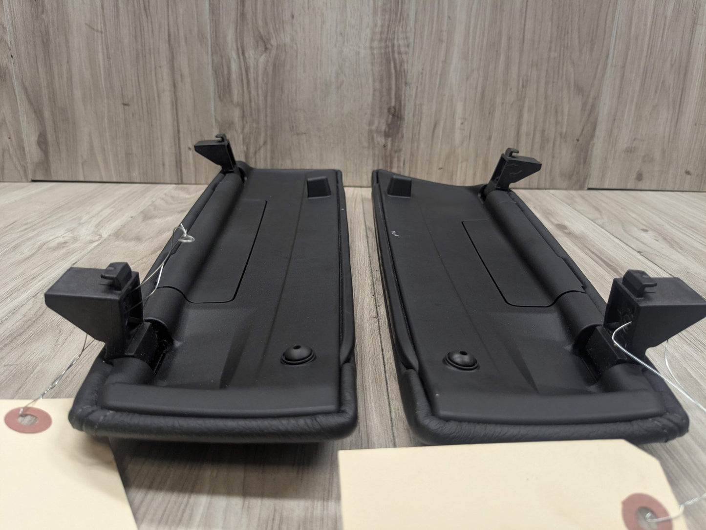 17-23 OEM BMW G30 530 540 M550 Retractable Armrest Tray Console Leather Black