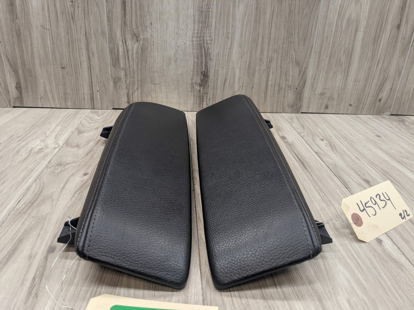 17-23 OEM BMW G30 530 540 M550 Retractable Armrest Tray Console Leather Black