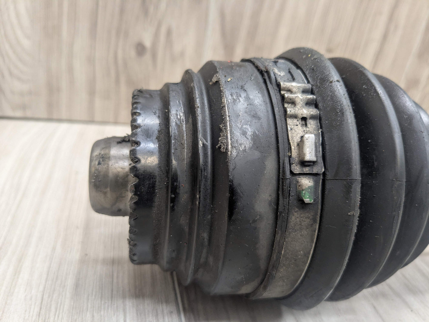 18-20 OEM BMW G30 M550iX Front Right Passenger Side Output Half Shaft CV Axle