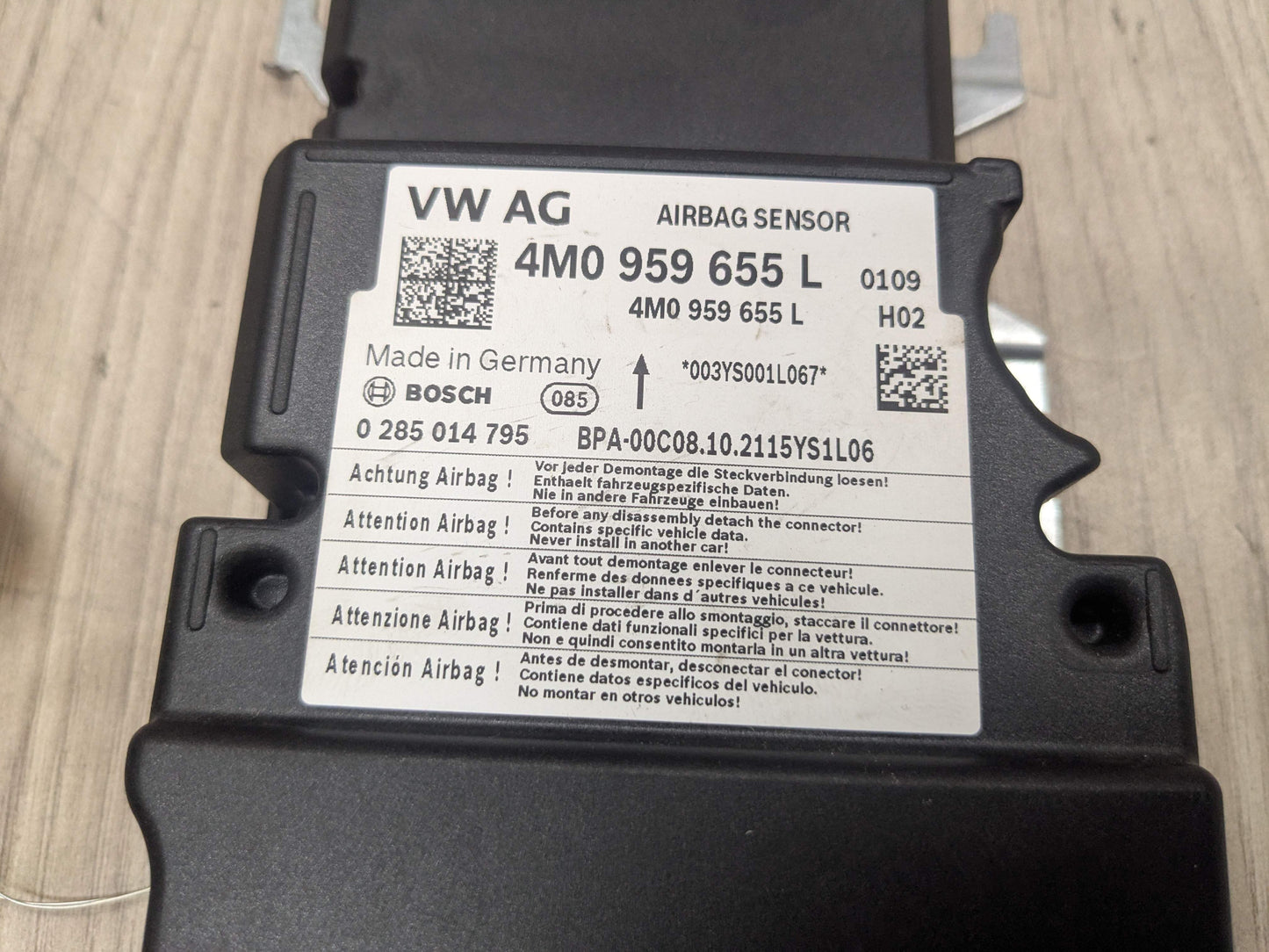 17-19 OEM AUDI Q7 SRS Airbag Sensor Control Module Unit