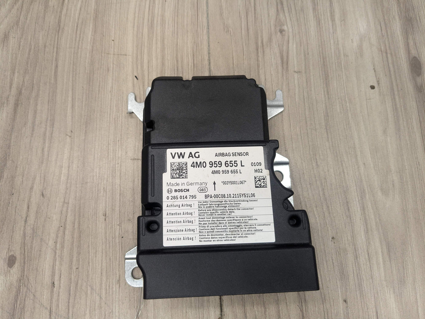 17-19 OEM AUDI Q7 SRS Airbag Sensor Control Module Unit