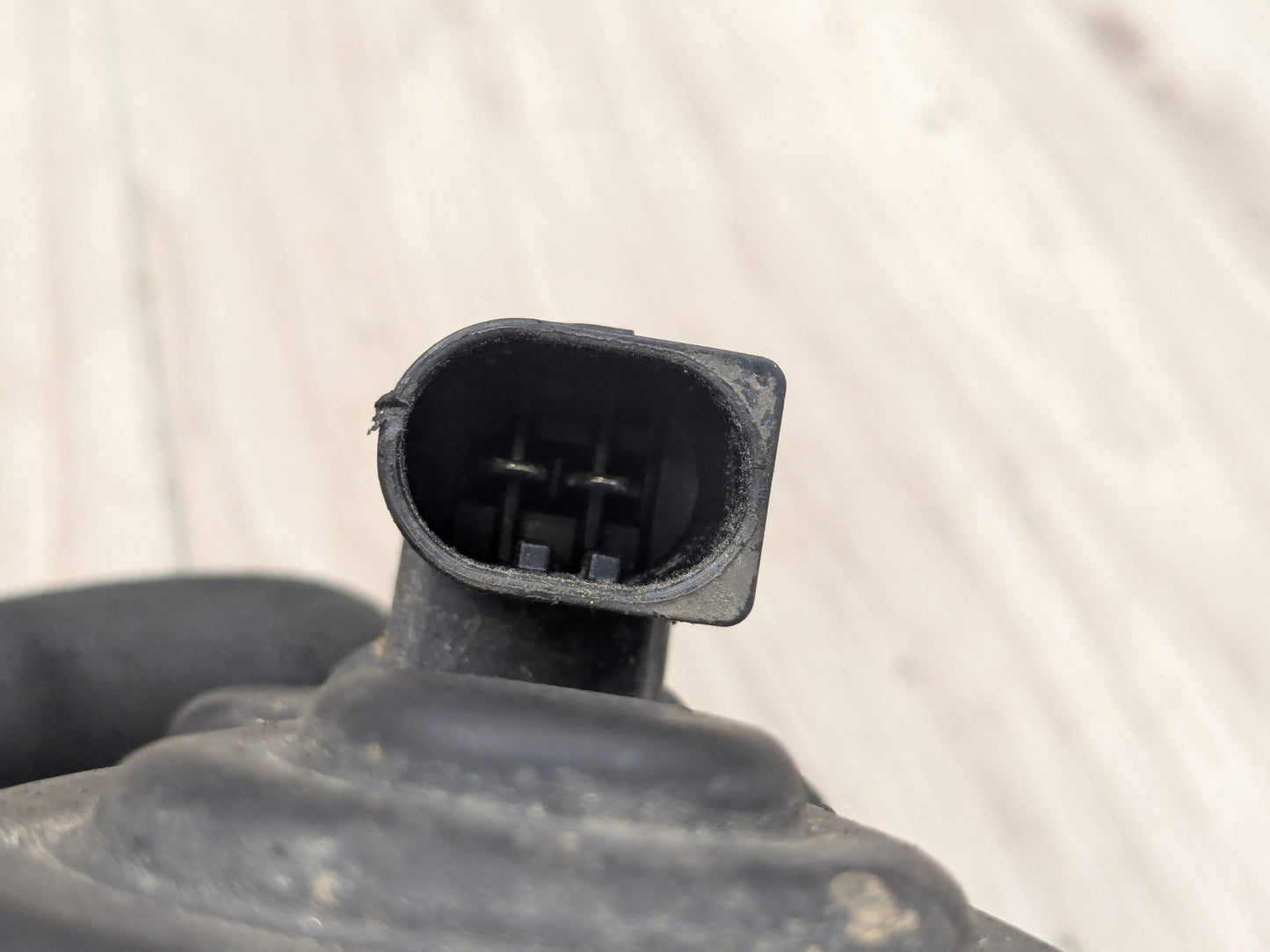 OEM BMW F90 G07 G12 G30 G80 G82 G83 M3 M4 M8 Rear Parking Brake Actuator Motor