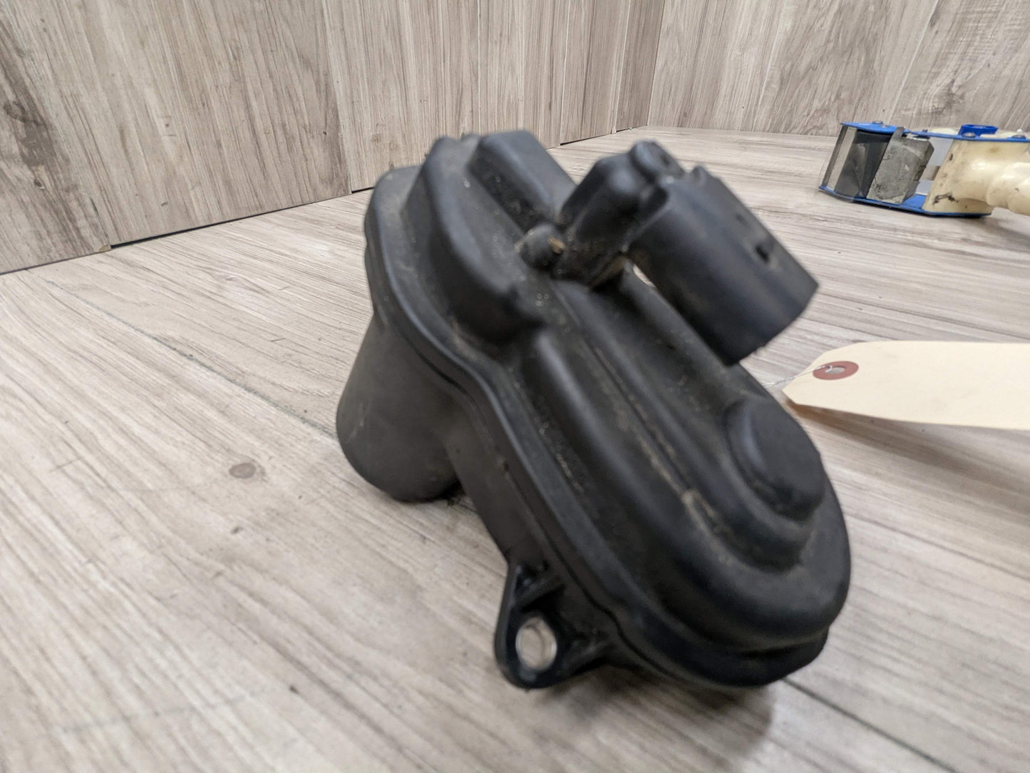 OEM BMW F90 G07 G12 G30 G80 G82 G83 M3 M4 M8 Rear Parking Brake Actuator Motor