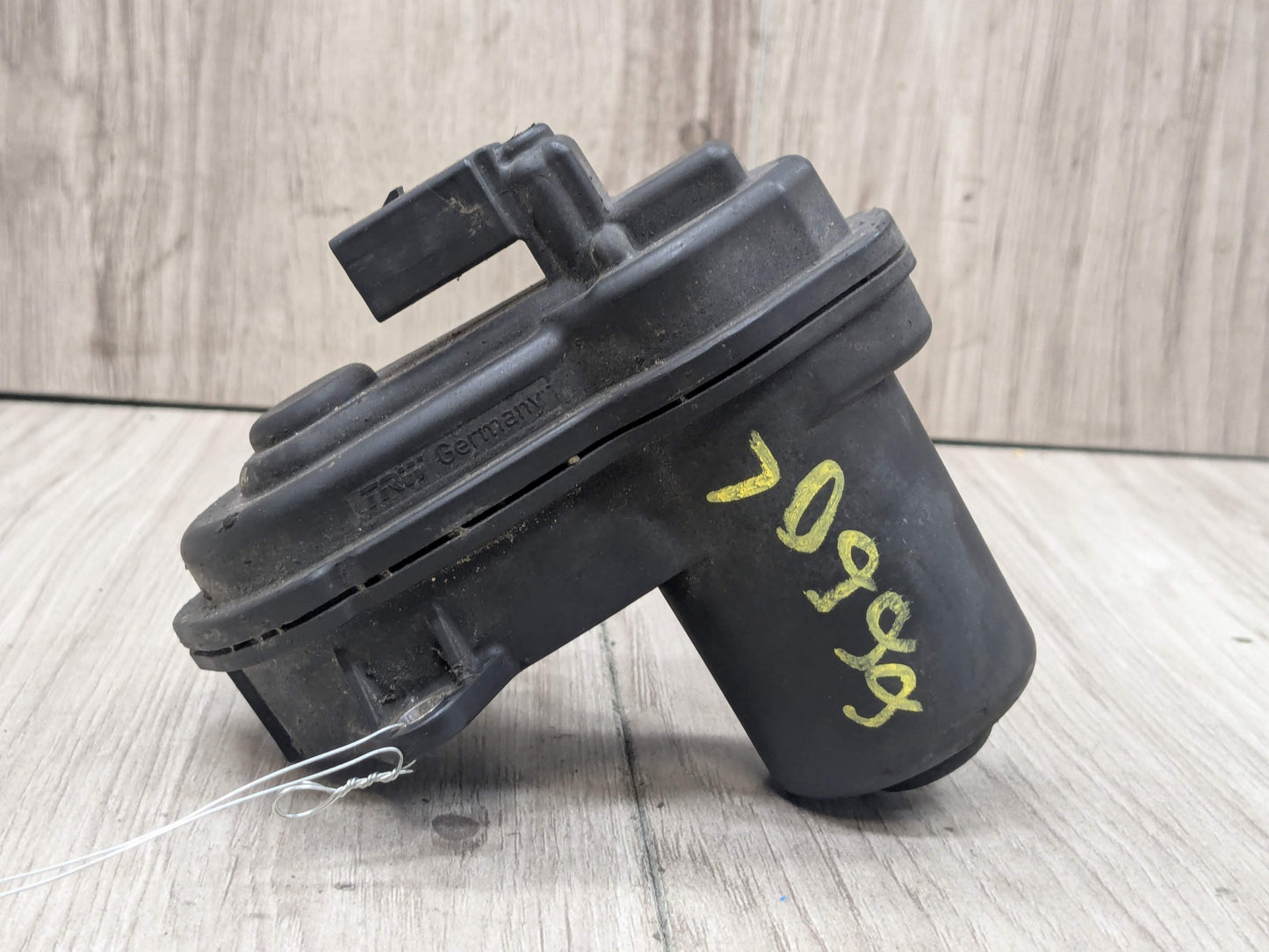 OEM BMW F90 G07 G12 G30 G80 G82 G83 M3 M4 M8 Rear Parking Brake Actuator Motor