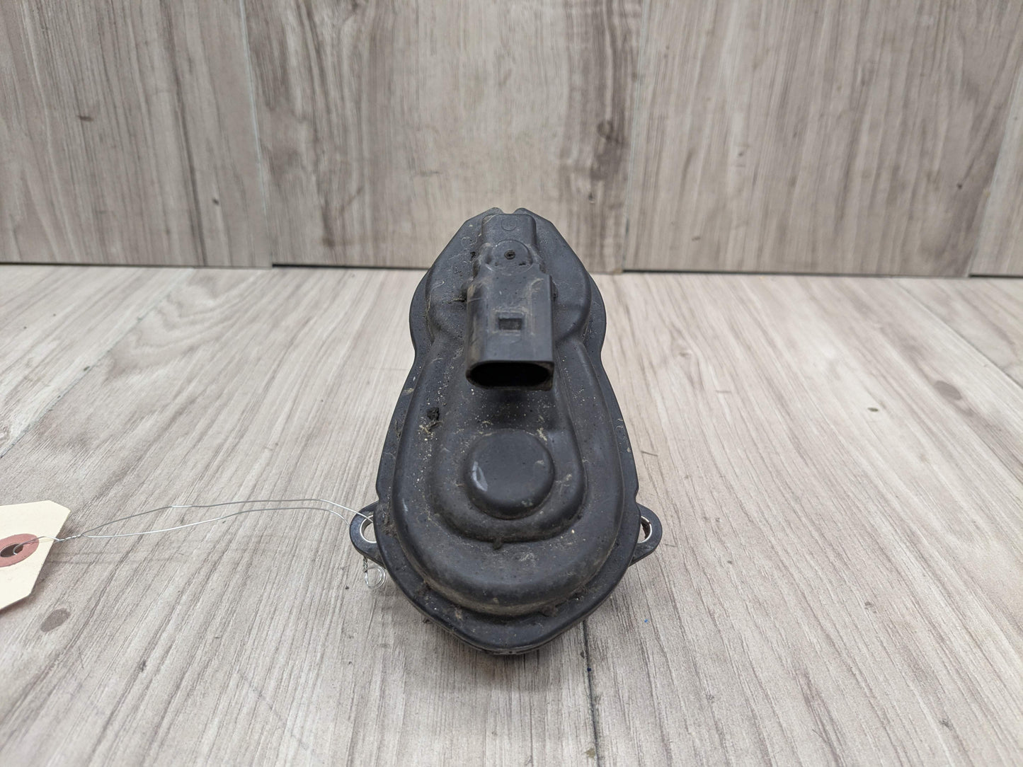 OEM BMW F90 G07 G12 G30 G80 G82 G83 M3 M4 M8 Rear Parking Brake Actuator Motor