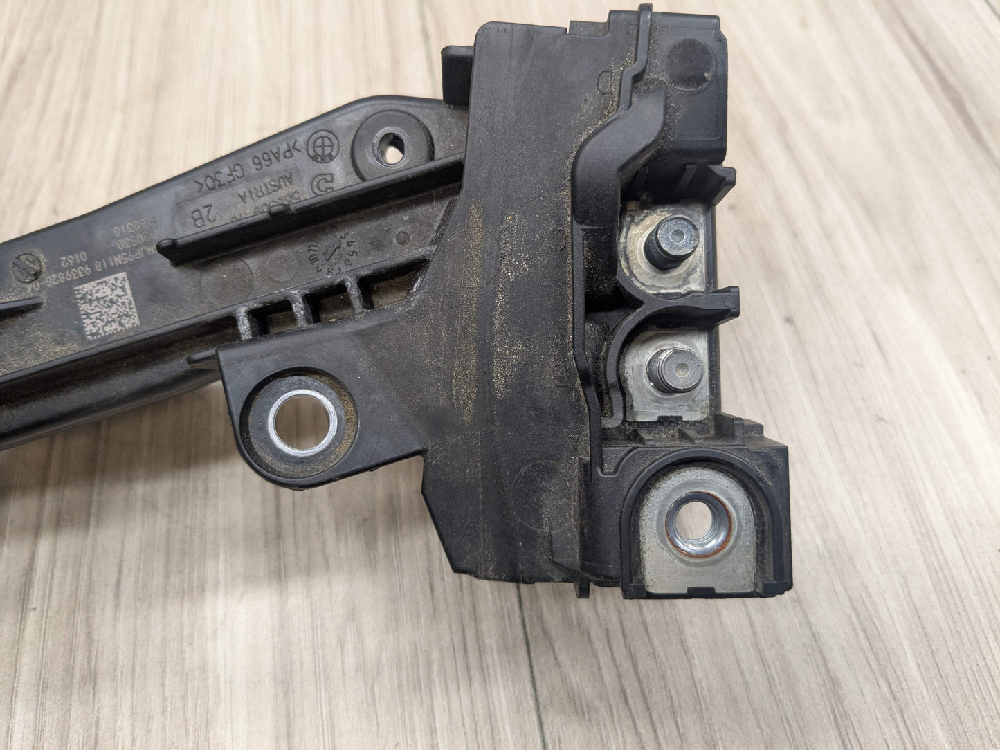 PRE-LCI OEM BMW G01 G12 G30 Front Battery Voltage Jump Start Junction Terminal