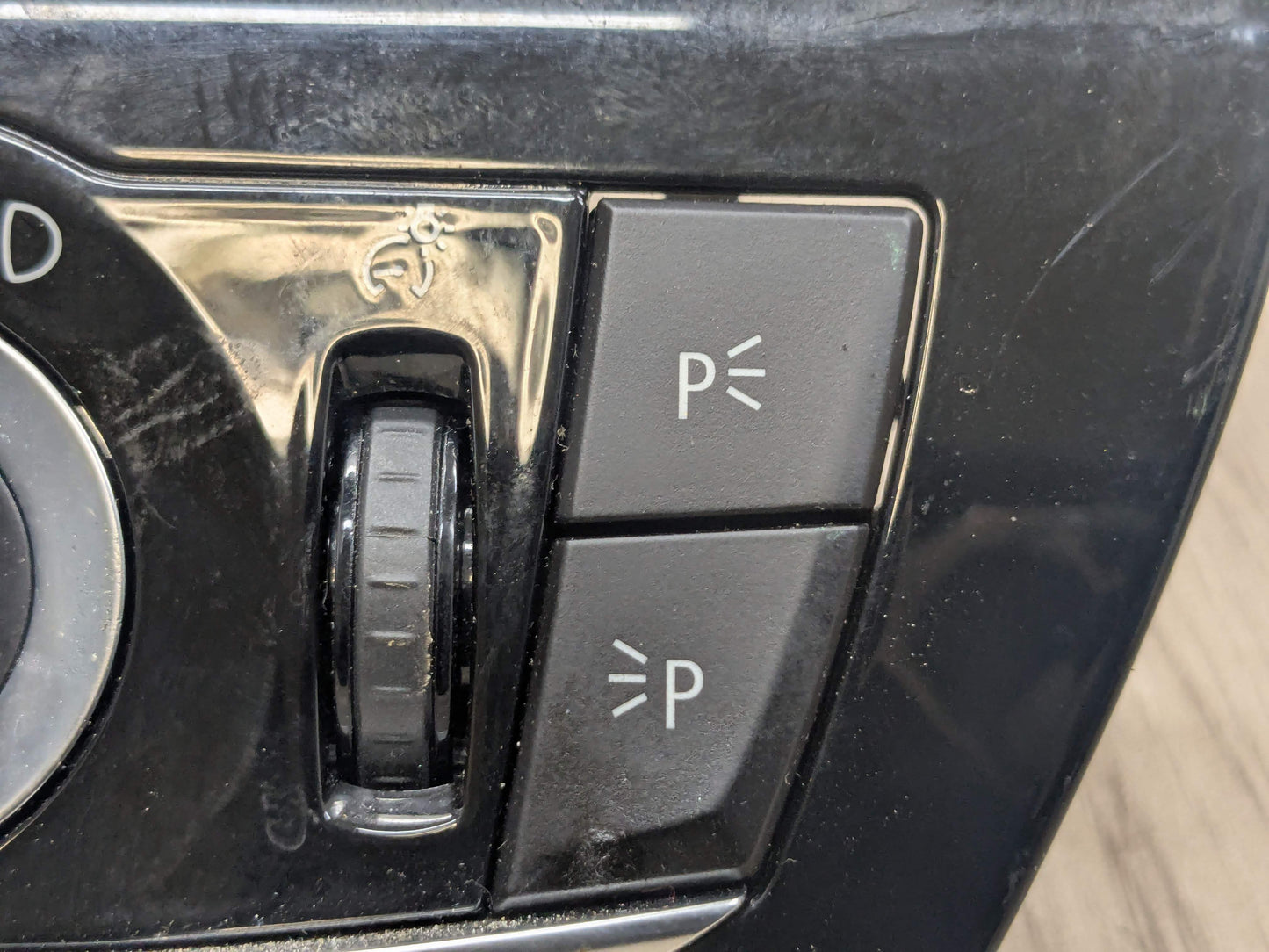 OEM BMW F90 G30 G32 530 540 M550 M5 Headlight Switch Control Panel Light Module