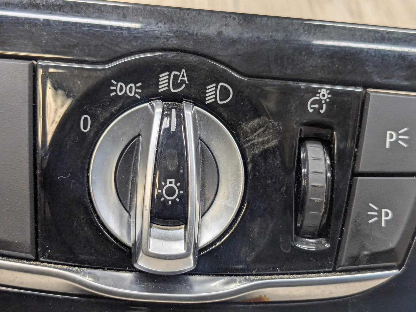 OEM BMW F90 G30 G32 530 540 M550 M5 Headlight Switch Control Panel Light Module