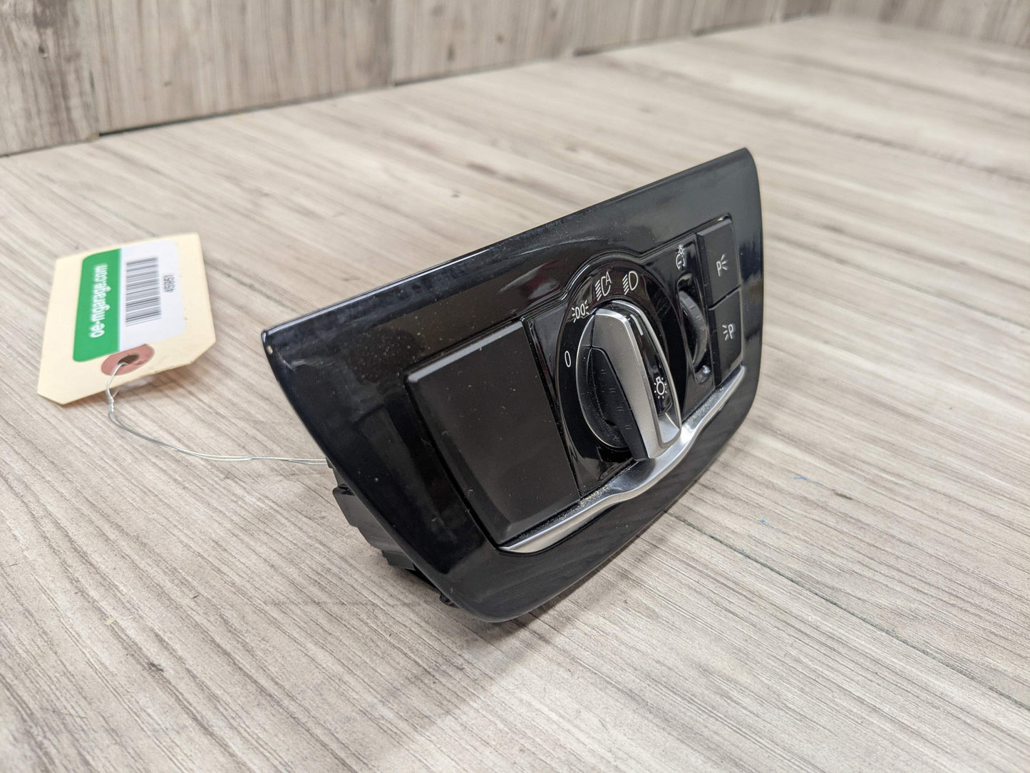 OEM BMW F90 G30 G32 530 540 M550 M5 Headlight Switch Control Panel Light Module