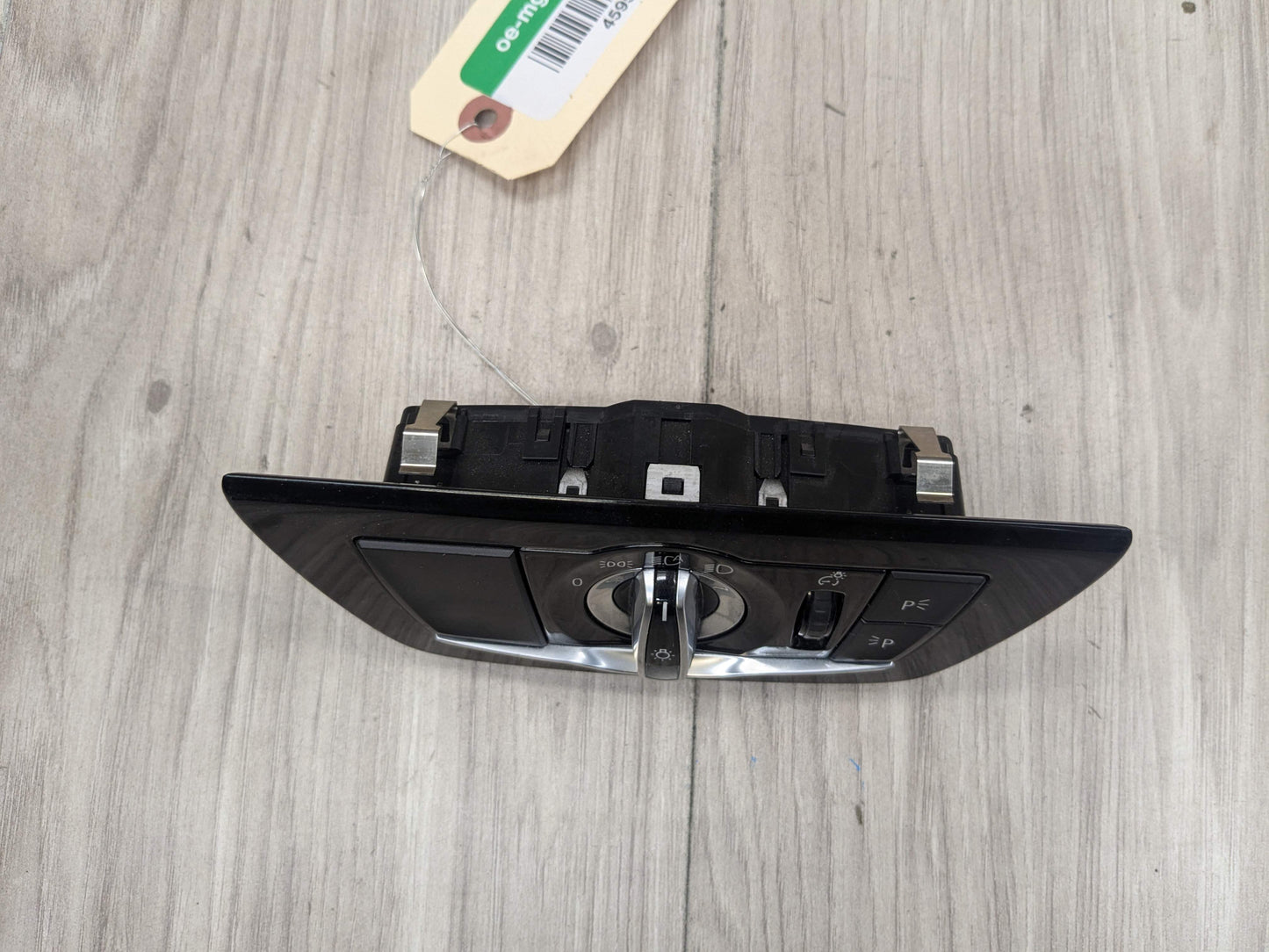 OEM BMW F90 G30 G32 530 540 M550 M5 Headlight Switch Control Panel Light Module