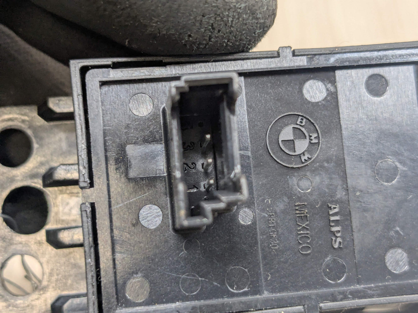 OEM BMW F90 M5 G30 G01 X3 G02 X4 F97 F98 Parking Brake Auto Hold Switch BLACK