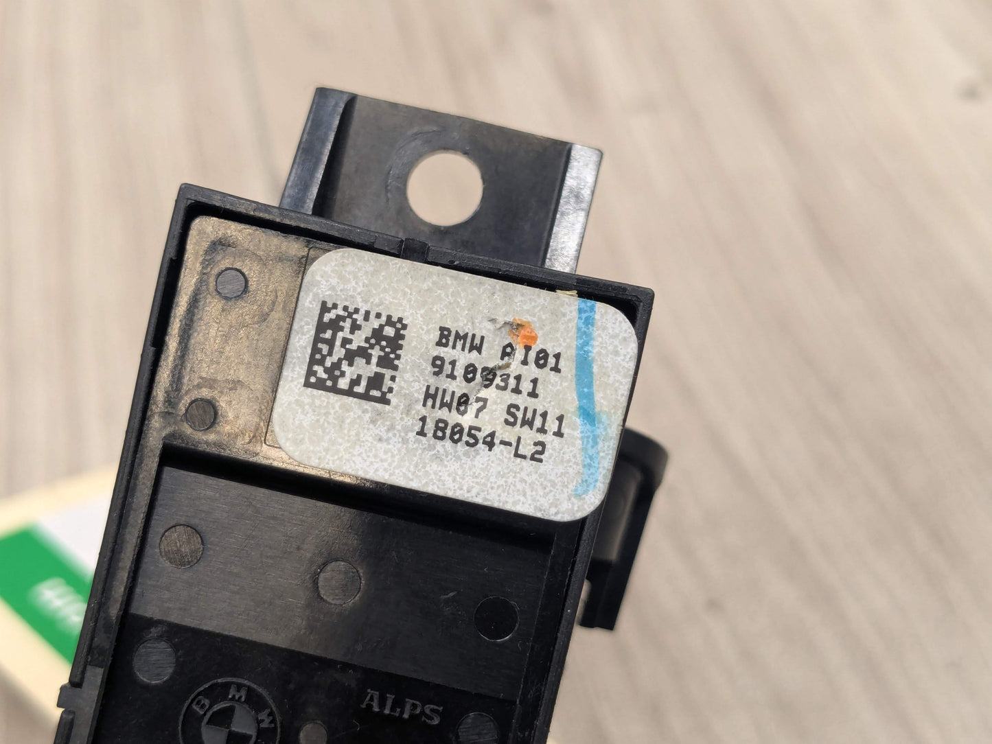 OEM BMW F90 M5 G30 G01 X3 G02 X4 F97 F98 Parking Brake Auto Hold Switch BLACK