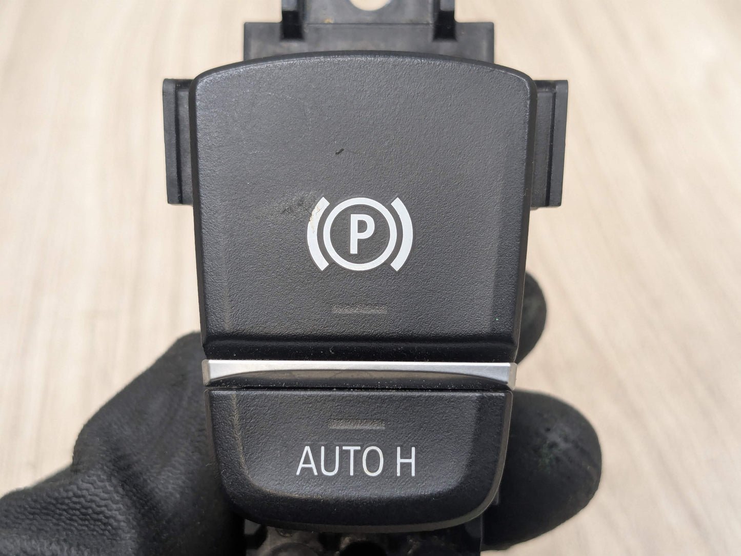 OEM BMW F90 M5 G30 G01 X3 G02 X4 F97 F98 Parking Brake Auto Hold Switch BLACK