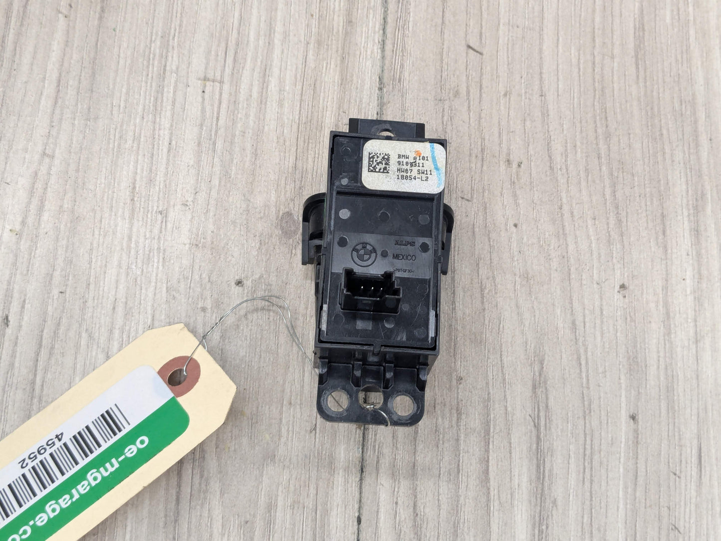 OEM BMW F90 M5 G30 G01 X3 G02 X4 F97 F98 Parking Brake Auto Hold Switch BLACK