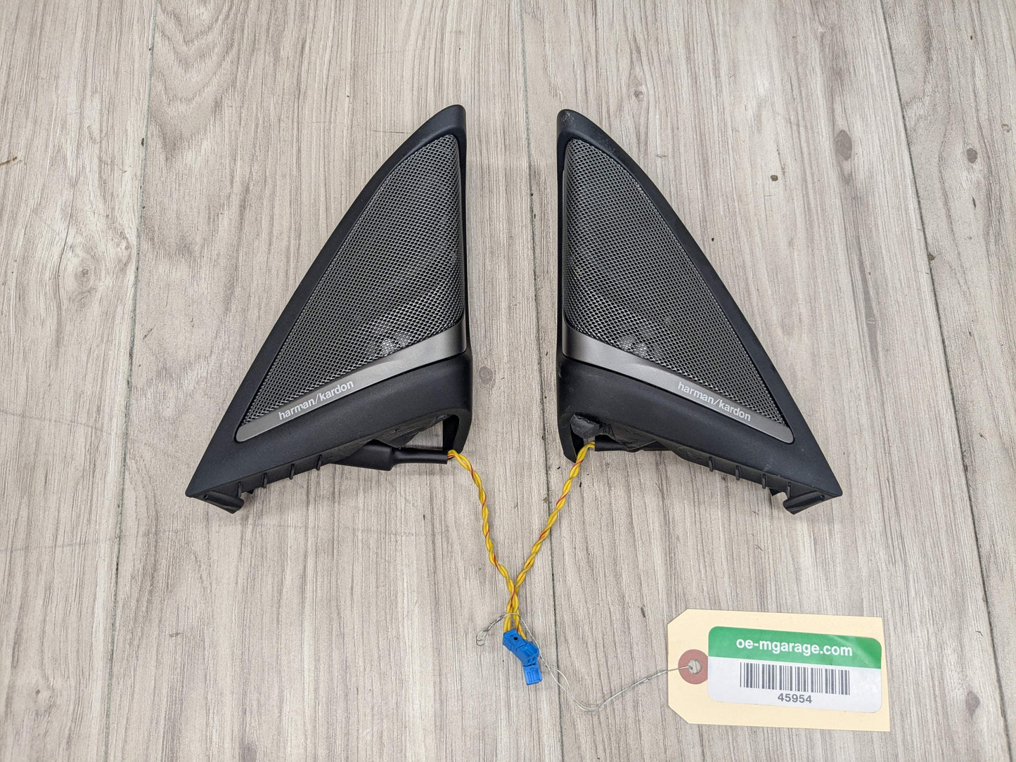 OEM BMW F90 G30 530 540 M550 HARMAN KARDON Left Right Door Speaker Tweeter PAIR