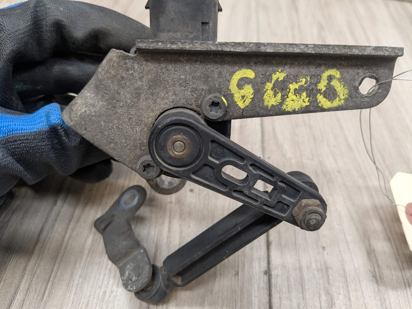 OEM BMW F30 F44 F80 G01 G20 G30 Front Rear Left Right Suspension Level Sensor