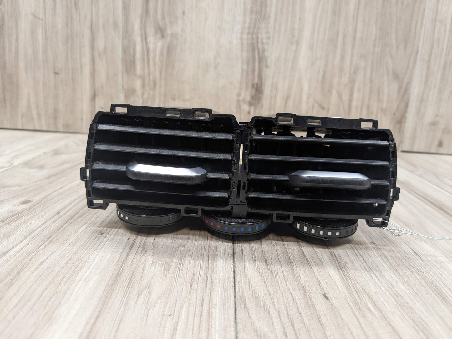 PRE-LCI OEM BMW F90 G30 530 540 M5550 Rear Center Console AC Air Vent Grille