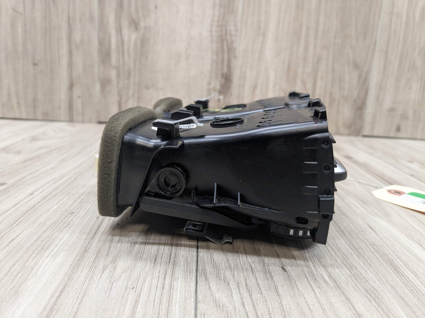 PRE-LCI OEM BMW F90 G30 530 540 M5550 Rear Center Console AC Air Vent Grille
