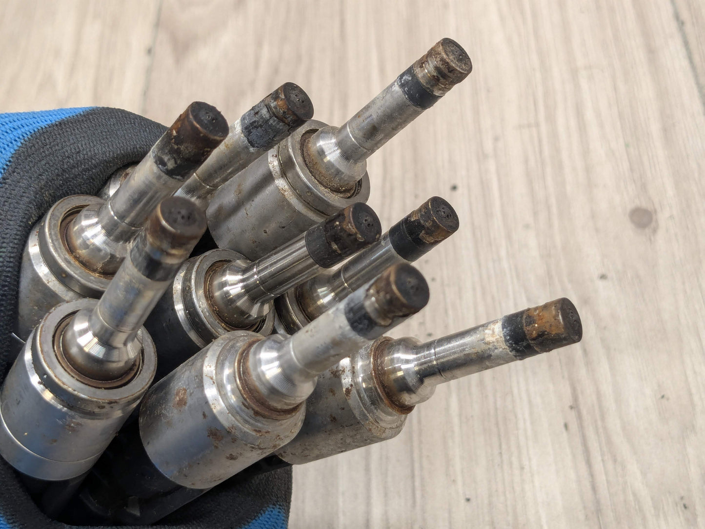 19-24 OEM BMW G12 G30 M550 750 Engine N63R High Pressure Fuel Injector Set