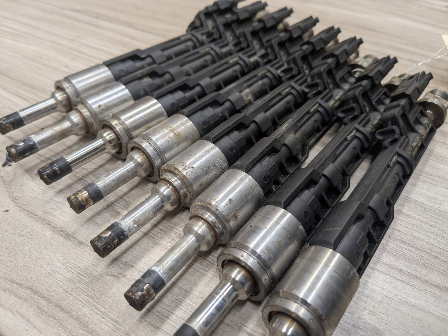 19-24 OEM BMW G12 G30 M550 750 Engine N63R High Pressure Fuel Injector Set