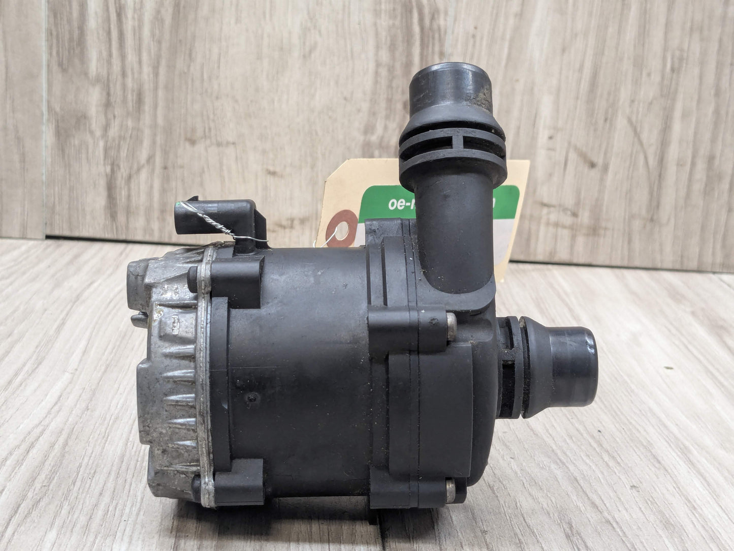 16-24 OEM BMW F90 G11 G12 G30 M5 Engine Electric Auxiliary Water Coolant Pump