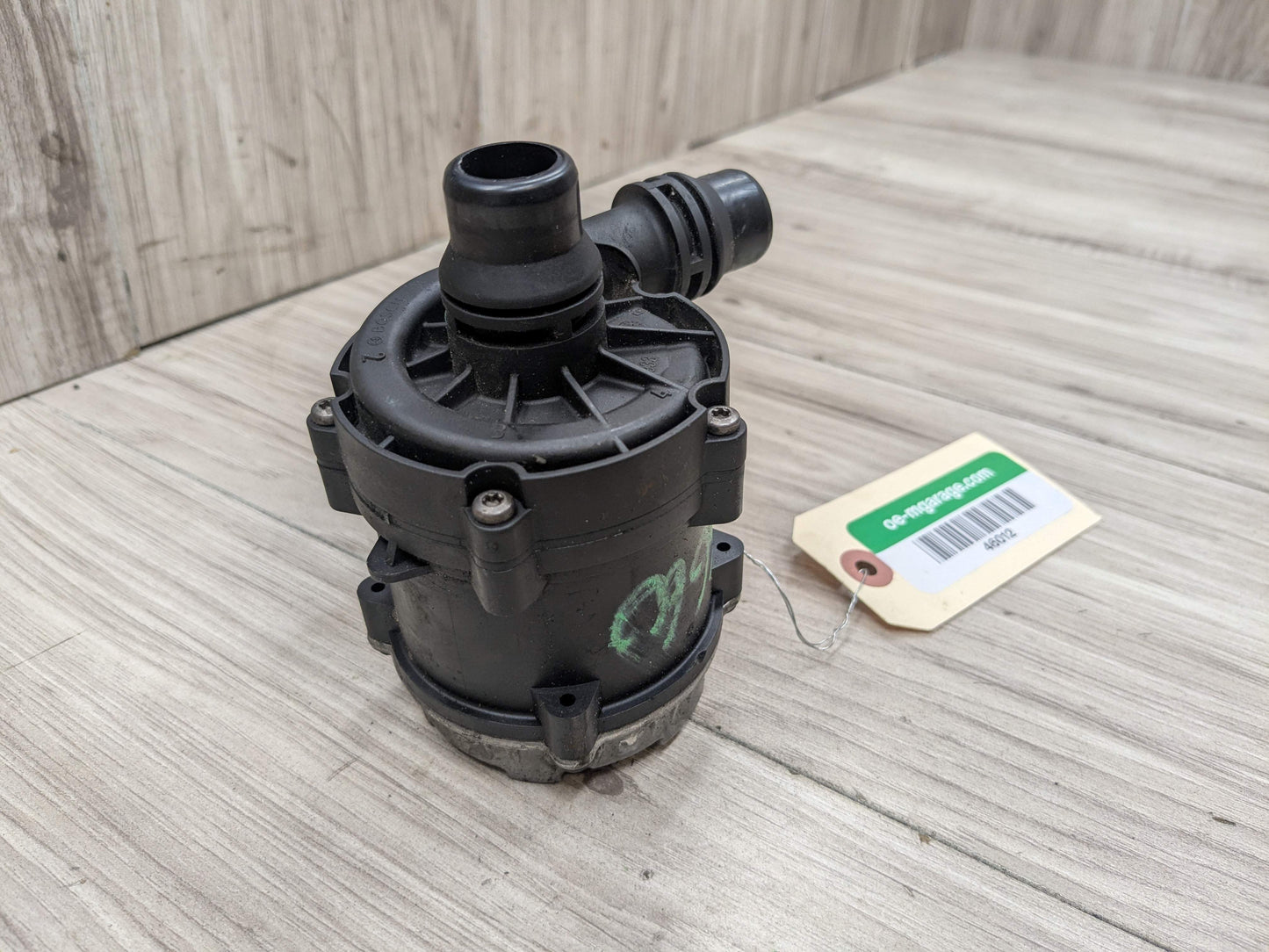 16-24 OEM BMW F90 G11 G12 G30 M5 Engine Electric Auxiliary Water Coolant Pump