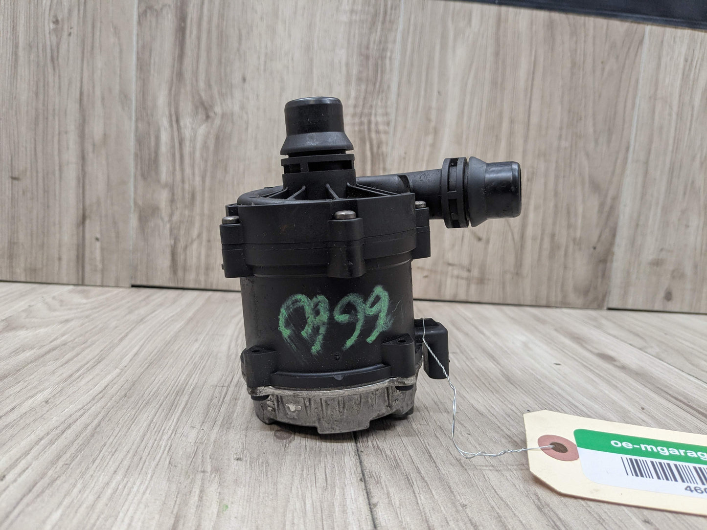 16-24 OEM BMW F90 G11 G12 G30 M5 Engine Electric Auxiliary Water Coolant Pump