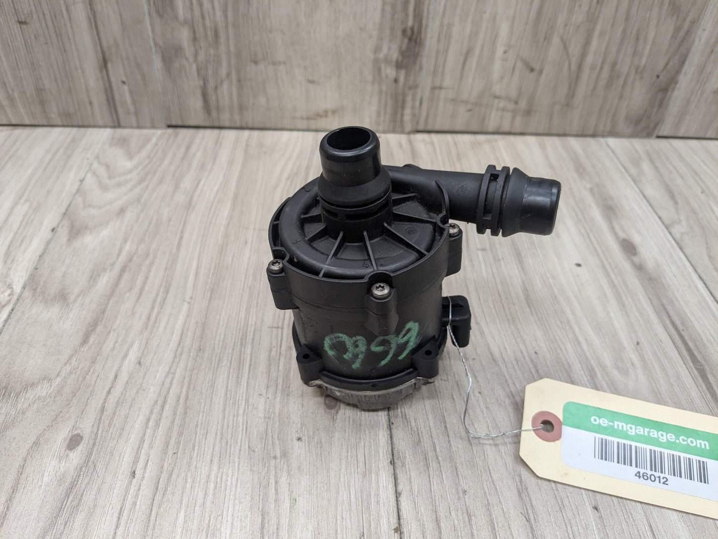 16-24 OEM BMW F90 G11 G12 G30 M5 Engine Electric Auxiliary Water Coolant Pump