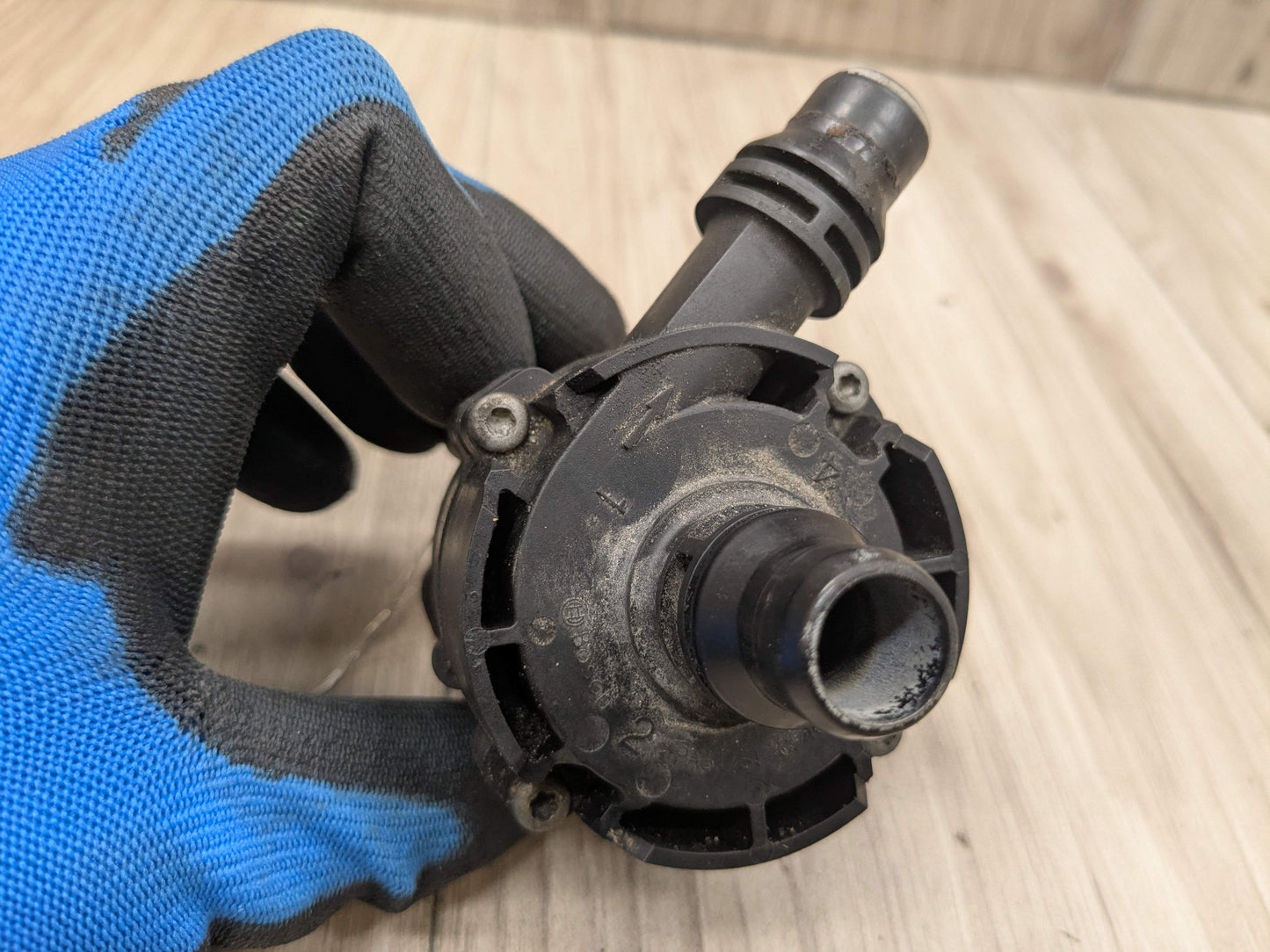 16-19 OEM BMW G11 G12 G30 M550 750 M760 Auxiliary Electric Coolant Water Pump