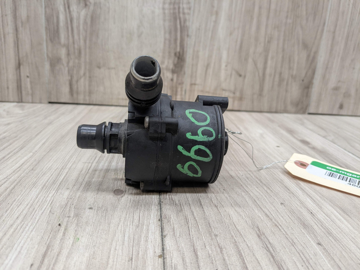 16-19 OEM BMW G11 G12 G30 M550 750 M760 Auxiliary Electric Coolant Water Pump