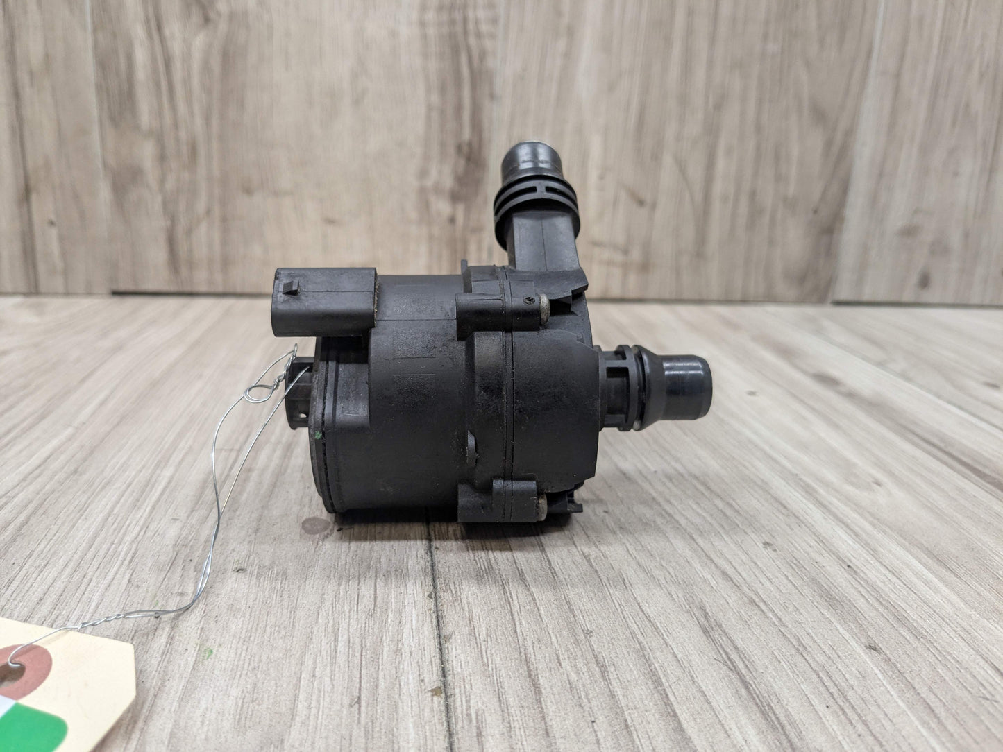 16-19 OEM BMW G11 G12 G30 M550 750 M760 Auxiliary Electric Coolant Water Pump