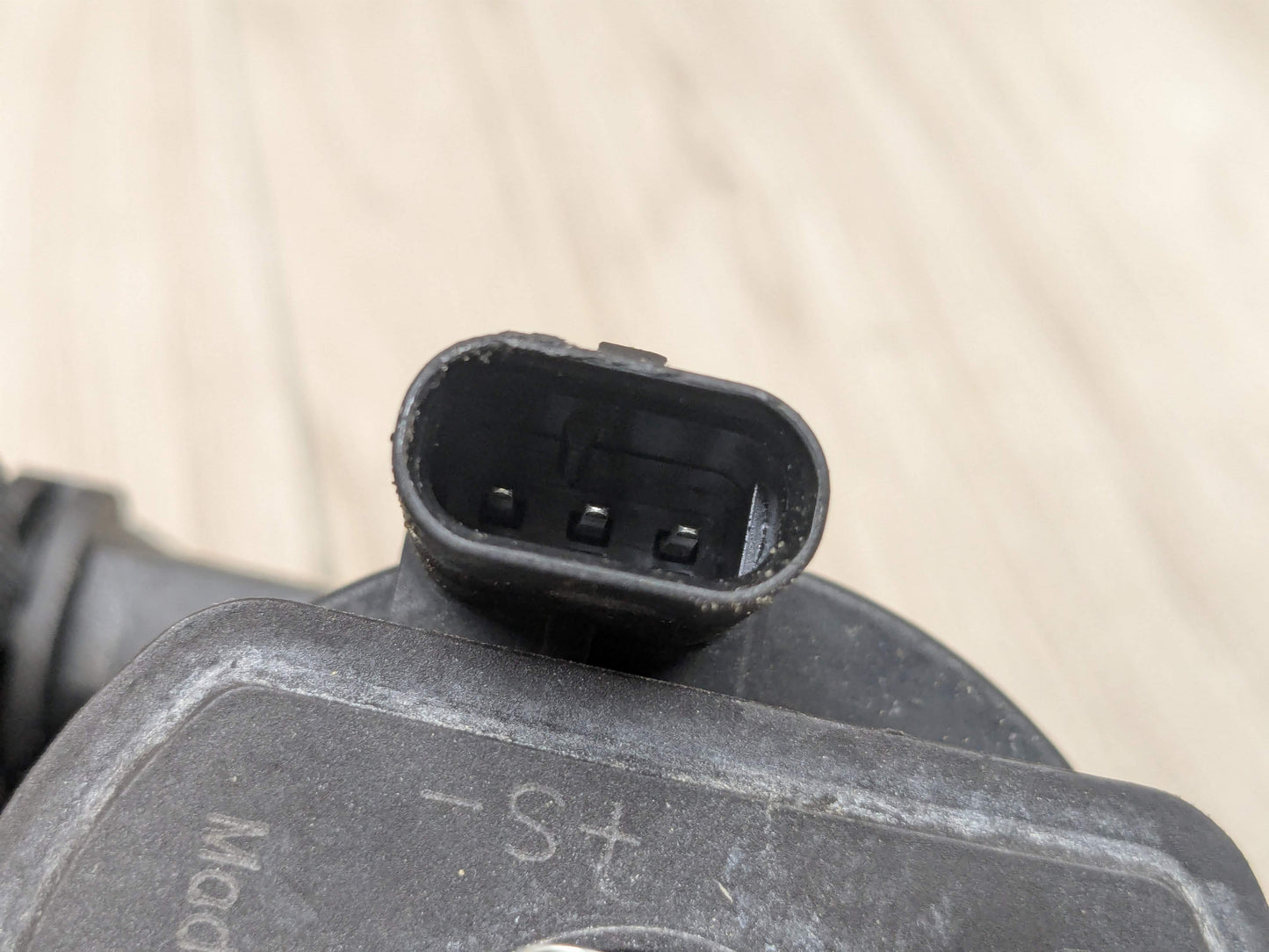 16-19 OEM BMW G11 G12 G30 M550 750 M760 Auxiliary Electric Coolant Water Pump