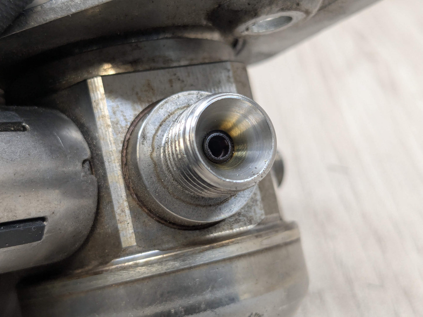 16-20 OEM BMW G11 G12 750 G30 M550 Engine N63R HPFP High Pressure Fuel Pump 1-4