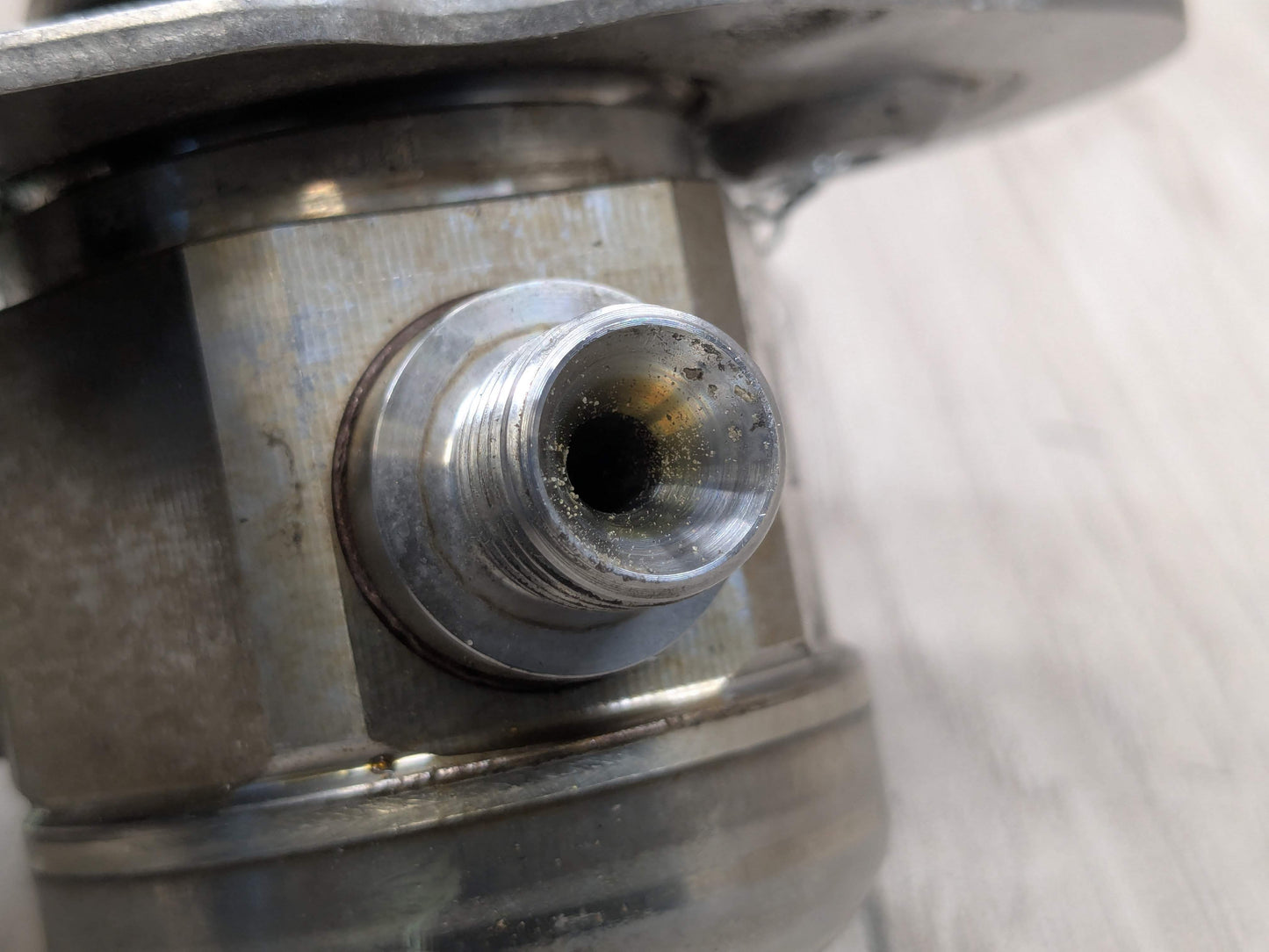 16-20 OEM BMW G11 G12 750 G30 M550 Engine N63R HPFP High Pressure Fuel Pump 1-4