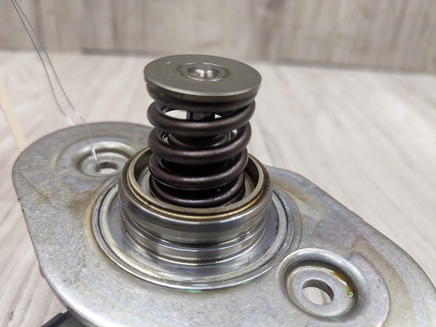 16-20 OEM BMW G11 G12 750 G30 M550 Engine N63R HPFP High Pressure Fuel Pump 5-8