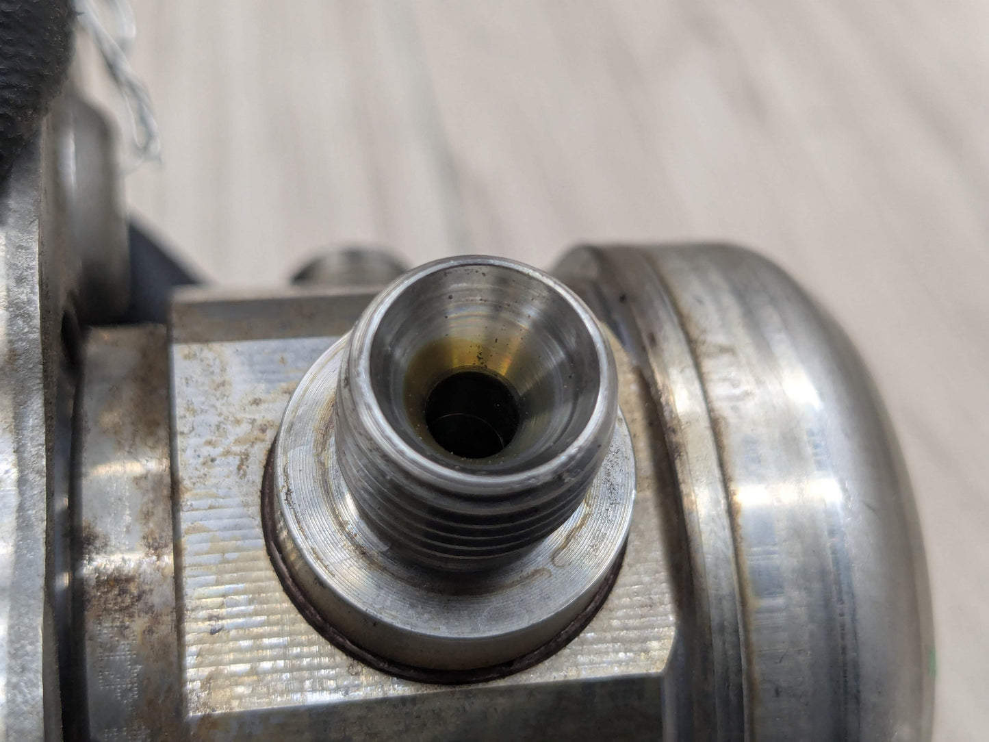 16-20 OEM BMW G11 G12 750 G30 M550 Engine N63R HPFP High Pressure Fuel Pump 5-8