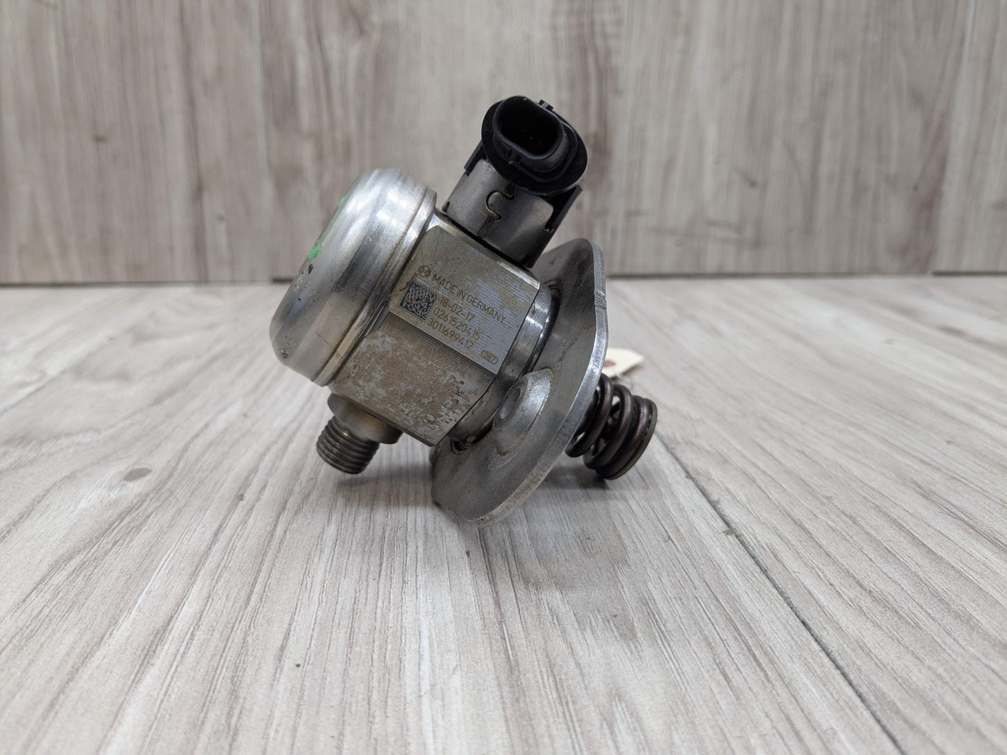 16-20 OEM BMW G11 G12 750 G30 M550 Engine N63R HPFP High Pressure Fuel Pump 5-8