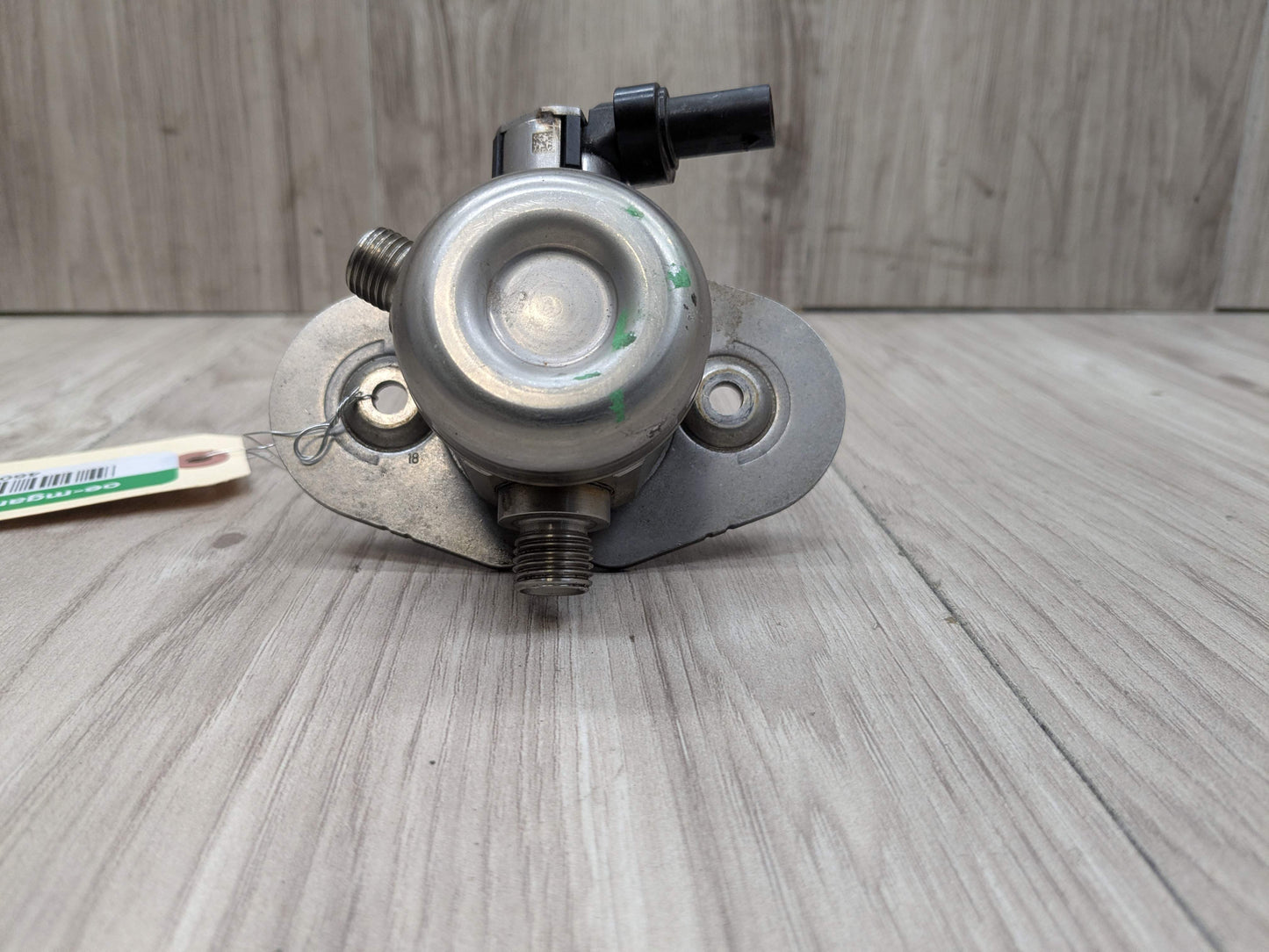 16-20 OEM BMW G11 G12 750 G30 M550 Engine N63R HPFP High Pressure Fuel Pump 5-8